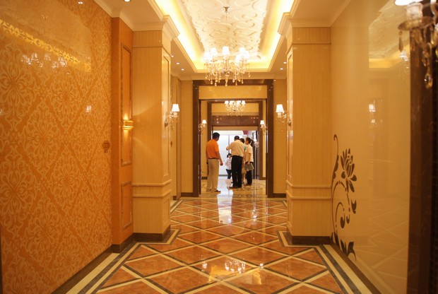 图12、2011年度重庆涪陵优秀专卖店装饰通道（选登）
